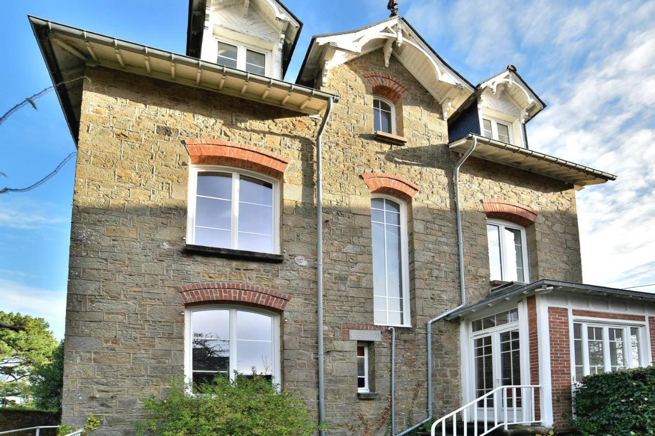 La Brise Cancalaise - Maison Typique Avec Vue Mer Cancale Eksteriør bilde